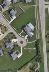 5797 Mystic Lane, Oakland Charter Township, MI 48306
