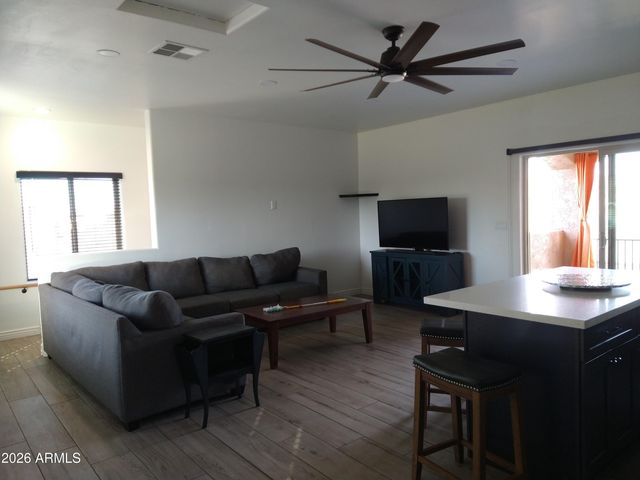 4121 E PUEBLO Avenue 2, Mesa, AZ 85206