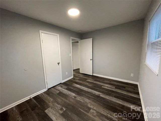 2815 Ravencroft Drive, Charlotte, NC 28208