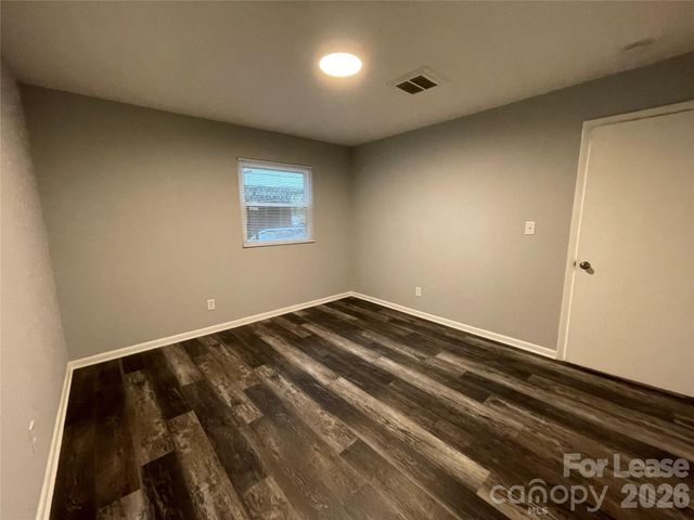 2815 Ravencroft Drive, Charlotte, NC 28208