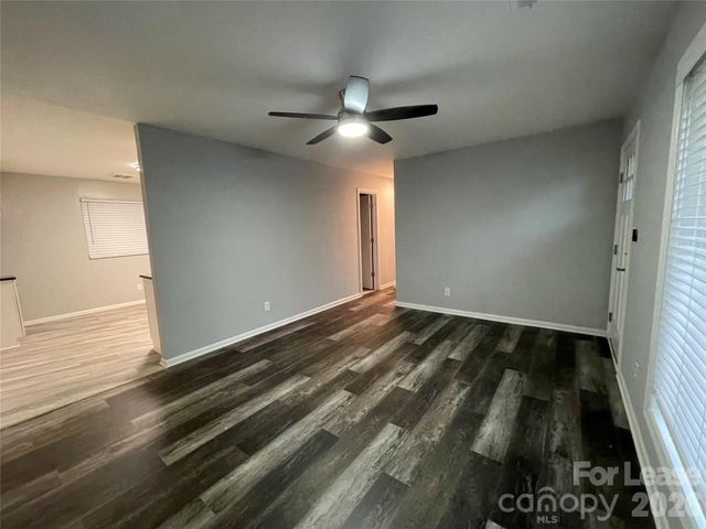 2815 Ravencroft Drive, Charlotte, NC 28208