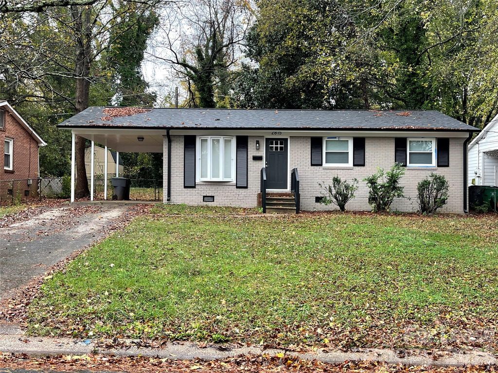 2815 Ravencroft Drive, Charlotte, NC 28208