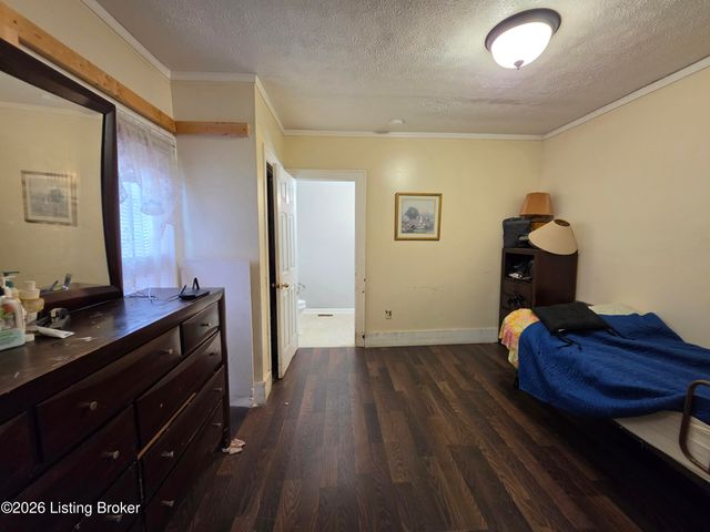 3234 Herman St, Louisville, KY 40212