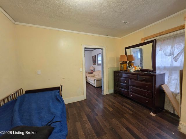 3234 Herman St, Louisville, KY 40212