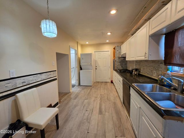 3234 Herman St, Louisville, KY 40212