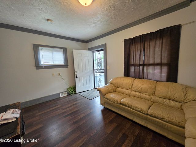 3234 Herman St, Louisville, KY 40212