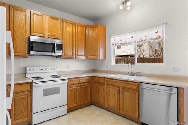 4967 Stoneham Avenue, Castle Rock, CO 80104