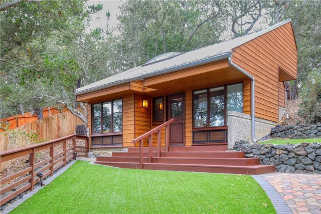 1021 Hillcrest, Cambria, CA 93428