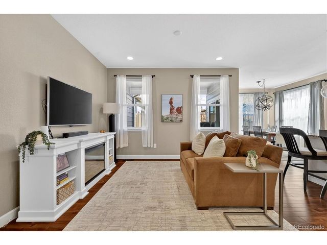 795 Kendall Ct, Lakewood, CO 80214