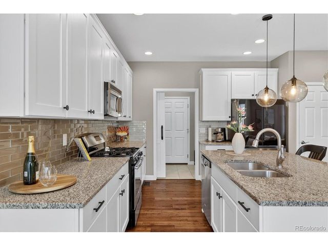 795 Kendall Ct, Lakewood, CO 80214