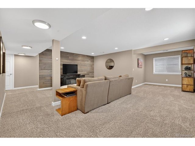 795 Kendall Ct, Lakewood, CO 80214