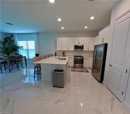 12830 Hawkins DR, Estero, FL 33928