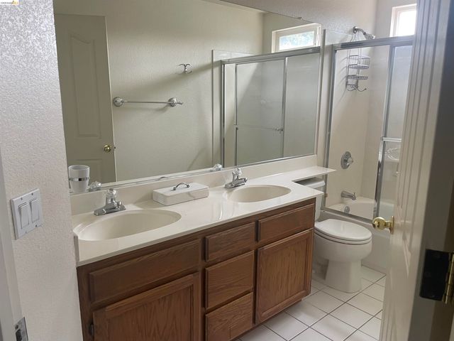 5032 Arrowhead Ct, Antioch, CA 94531