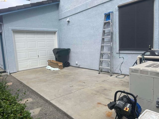 5032 Arrowhead Ct, Antioch, CA 94531