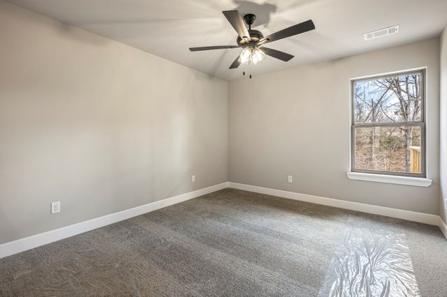 16 Smart Lane, Bella Vista, AR 72715