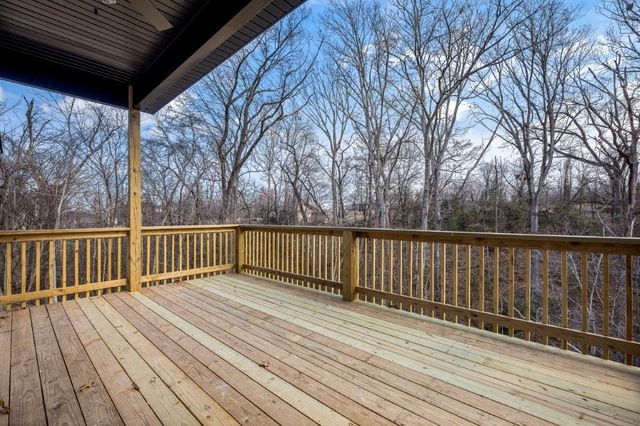 16 Smart Lane, Bella Vista, AR 72715