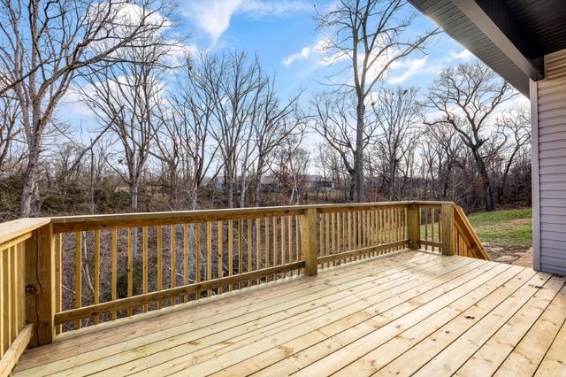 16 Smart Lane, Bella Vista, AR 72715