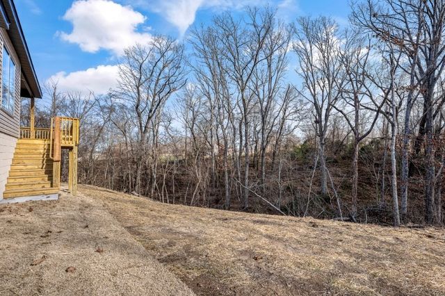 16 Smart Lane, Bella Vista, AR 72715