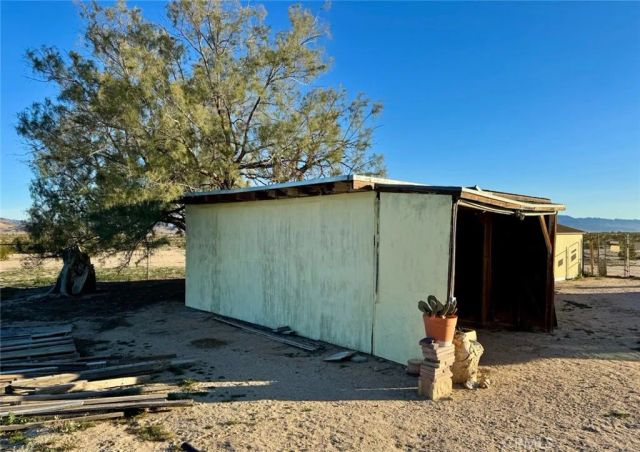 4759 Pinto Mountain Road, 29 Palms, CA 92277
