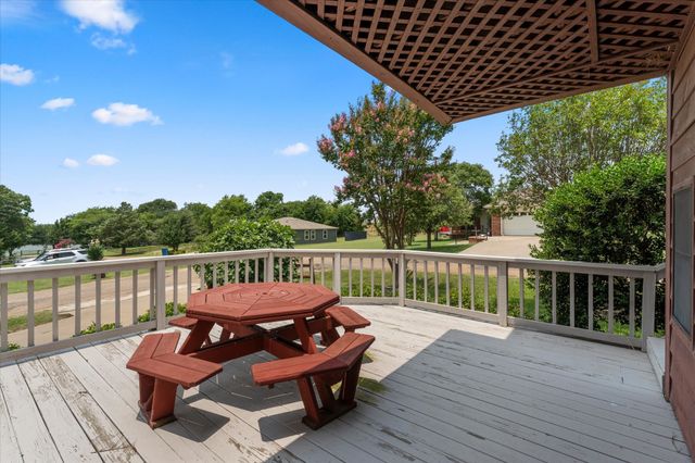 424 Lagoon Drive, Gun Barrel City, TX 75156