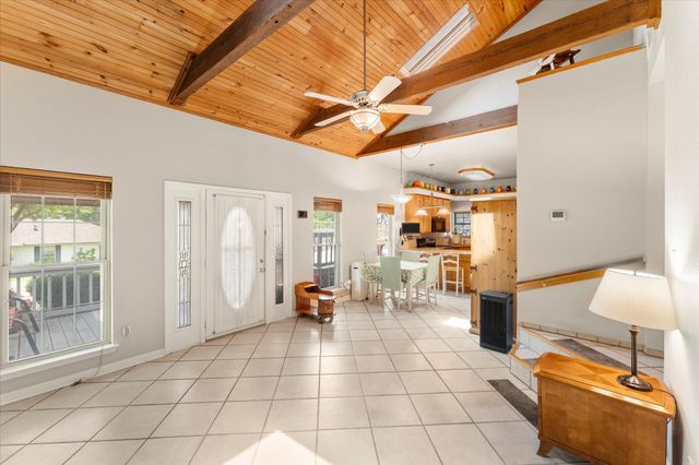 424 Lagoon Drive, Gun Barrel City, TX 75156