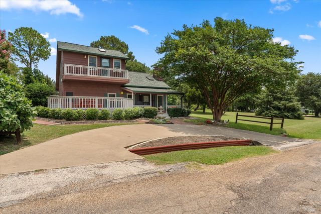 424 Lagoon Drive, Gun Barrel City, TX 75156