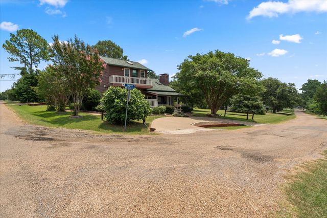 424 Lagoon Drive, Gun Barrel City, TX 75156