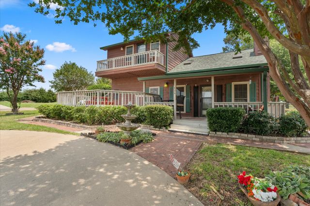 424 Lagoon Drive, Gun Barrel City, TX 75156