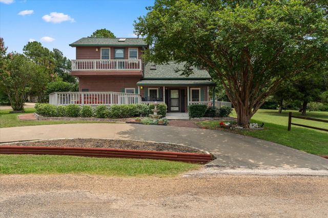 424 Lagoon Drive, Gun Barrel City, TX 75156