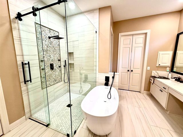 11826 Legend Manor Drive, Houston, TX 77082