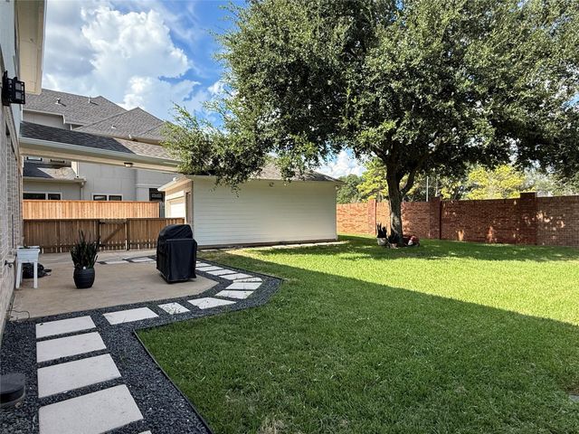 11826 Legend Manor Drive, Houston, TX 77082