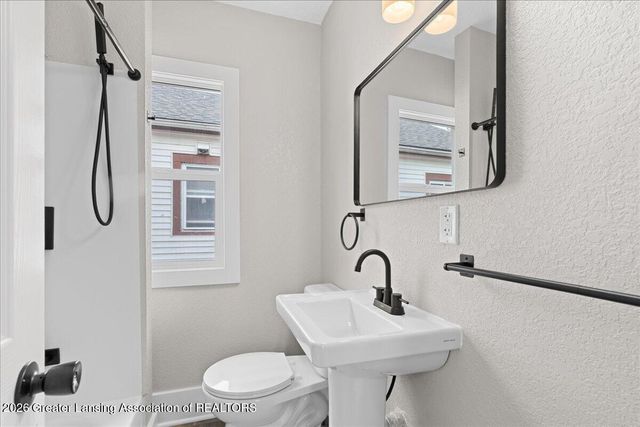 519 Lathrop Street, Lansing, MI 48912