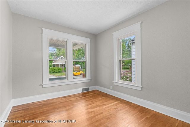 519 Lathrop Street, Lansing, MI 48912