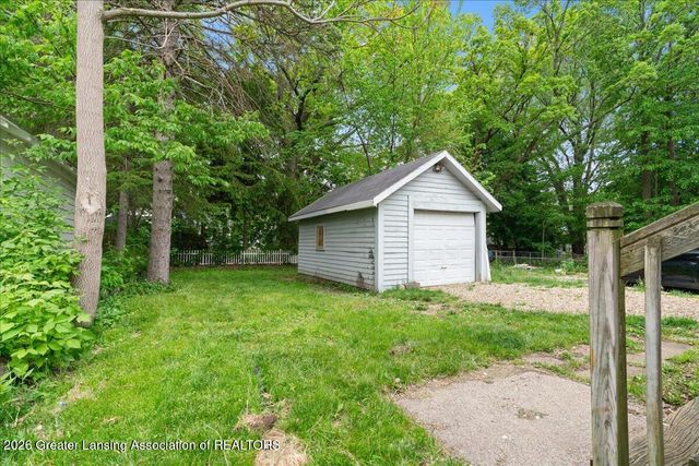 519 Lathrop Street, Lansing, MI 48912