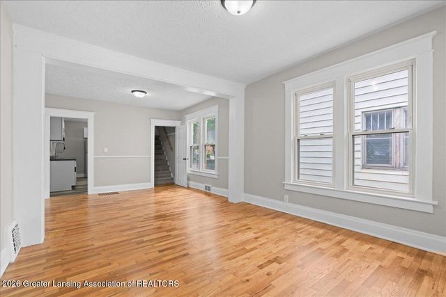 519 Lathrop Street, Lansing, MI 48912