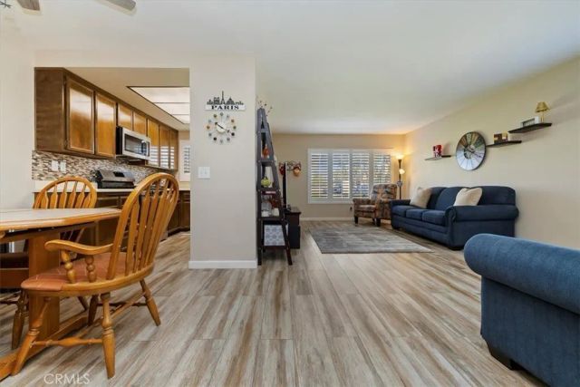 618 S Santa Fe Street 8, Hemet, CA 92543