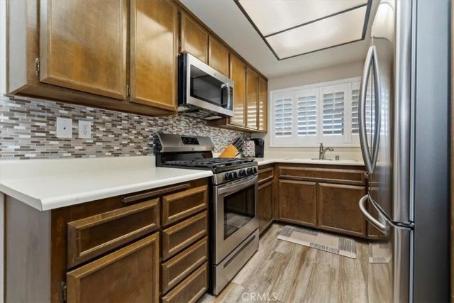 618 S Santa Fe Street 8, Hemet, CA 92543