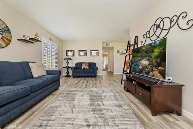 618 S Santa Fe Street 8, Hemet, CA 92543