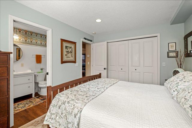 13414 1st Avenue N, Plymouth, MN 55441