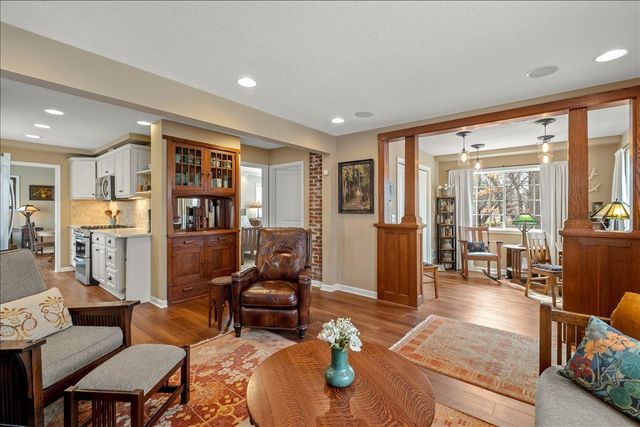 13414 1st Avenue N, Plymouth, MN 55441