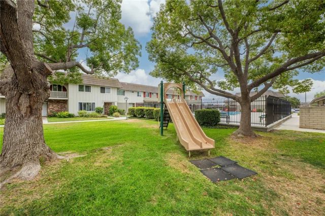 4792 Larwin Avenue, Cypress, CA 90630
