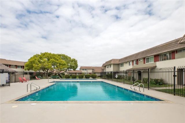 4792 Larwin Avenue, Cypress, CA 90630
