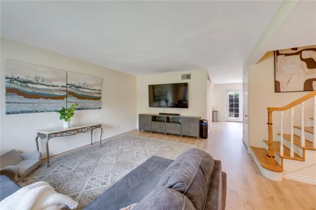 4792 Larwin Avenue, Cypress, CA 90630
