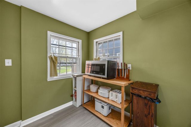 2253 Meadowbrook Drive SE, Cedar Rapids, IA 52403