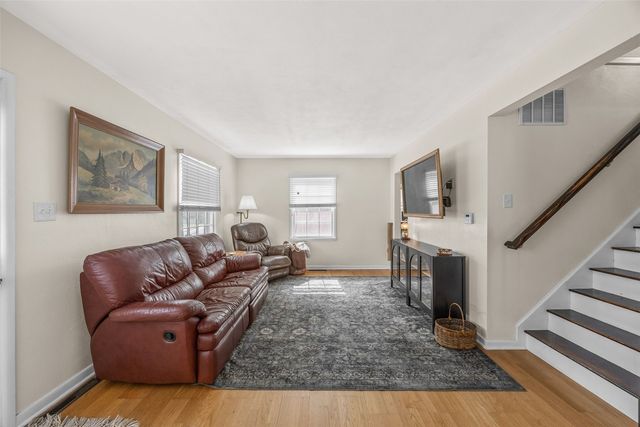 2253 Meadowbrook Drive SE, Cedar Rapids, IA 52403