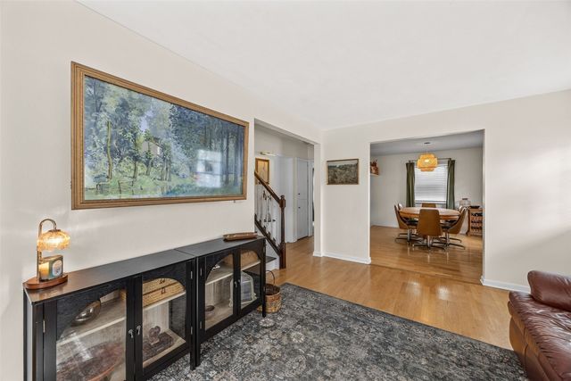 2253 Meadowbrook Drive SE, Cedar Rapids, IA 52403