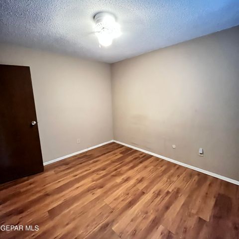 11012 BOB STONE Drive, El Paso, TX 79936