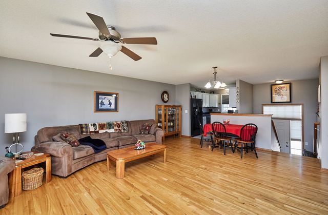 2988 Park Place, Norwalk, IA 50211