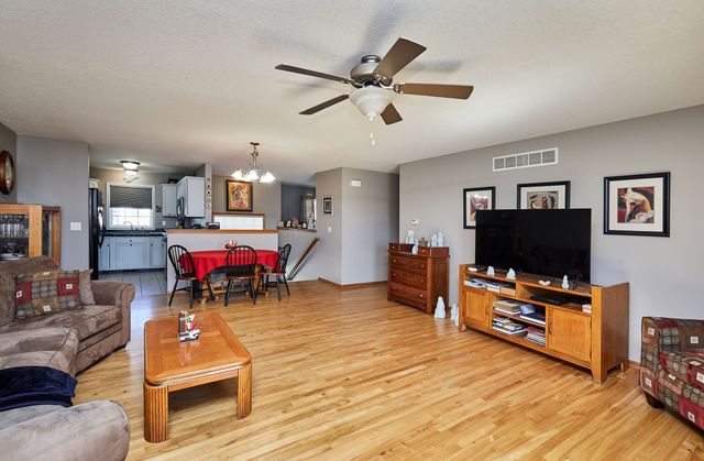 2988 Park Place, Norwalk, IA 50211