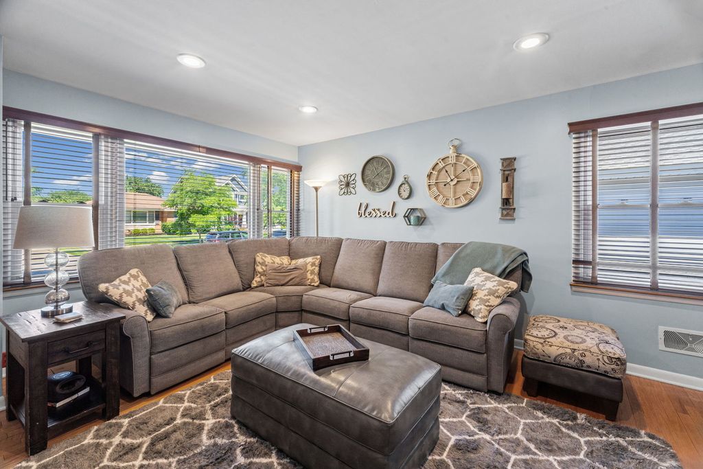 931 N Fernandez Avenue, Arlington Heights, IL 60004 — photo 4